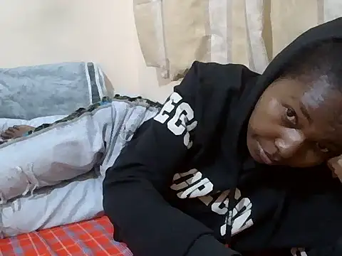sexy yanny online show from August 4, 2:56 pm