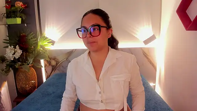 Crystal Moom online show from June 22, 11:51 am