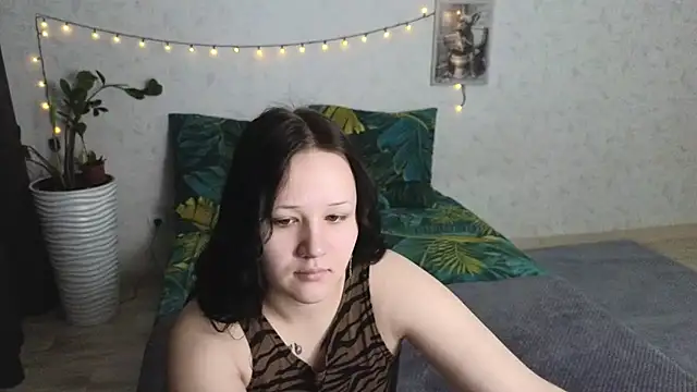 Tori cute online show from June 8, 1:01 am