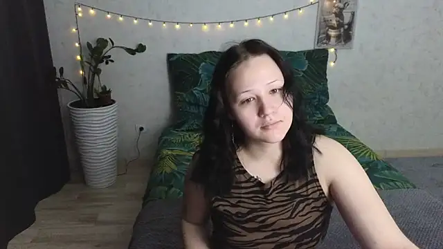 Tori cute online show from June 10, 2:44 am