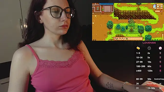 PricklyPeach online show from July 9, 9:06 pm
