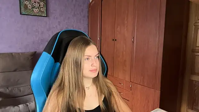 SilkSinner  online show from July 6, 8:19 am