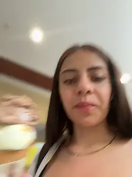 Hanna Cruz  online show from June 4, 6:23 pm
