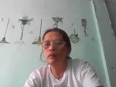 momshe2026 online show from June 14, 7:09 am