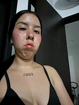 HOTANDSKINNY online show from July 1, 11:42 am