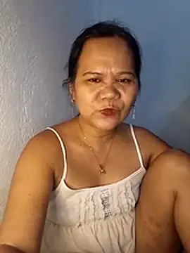 missLiLy07 online show from May 20, 1:30 pm