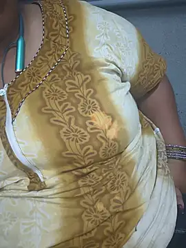 geetha431 online show from July 7, 6:54 pm