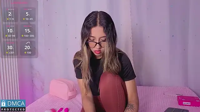 isa sweet1  online show from June 26, 11:22 am