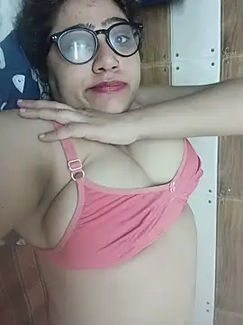 yourchahat27 online show from June 22, 3:25 am
