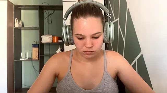 HellyRay online show from July 8, 12:40 pm
