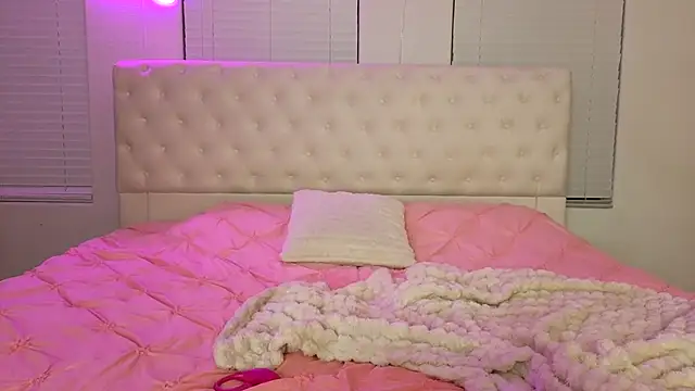 CocoRican online show from November 16, 9:21 am