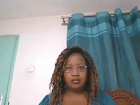 peacechloe online show from June 26, 7:37 pm