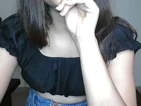 Akj093 online show from June 30, 10:15 am