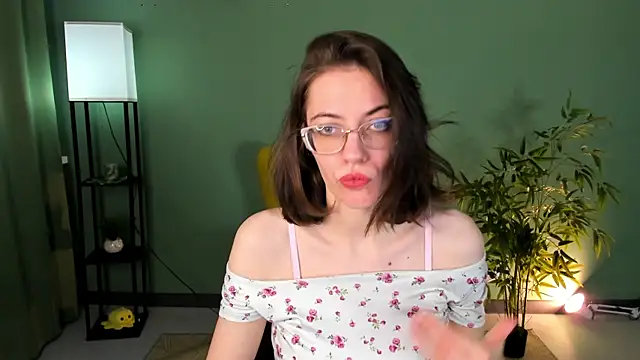 eva sicret online show from June 5, 6:52 am