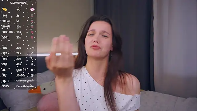 TessieBarriault online show from July 6, 3:03 pm
