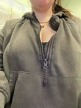 alyssabbygirll online show from June 8, 6:30 pm