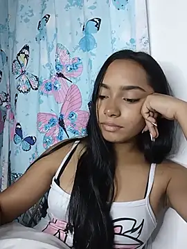 xcleila online show from July 12, 4:46 am
