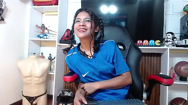  QueenMarilyn online show from June 19, 7:39 pm