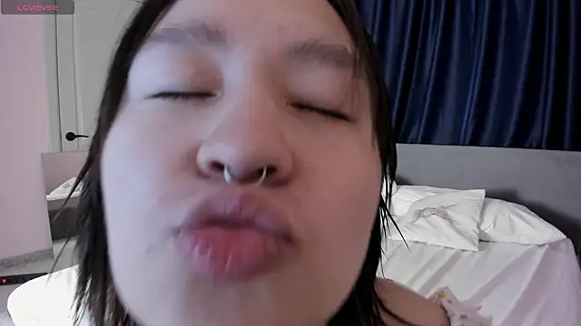 RiLey  Davis online show from June 29, 9:49 am