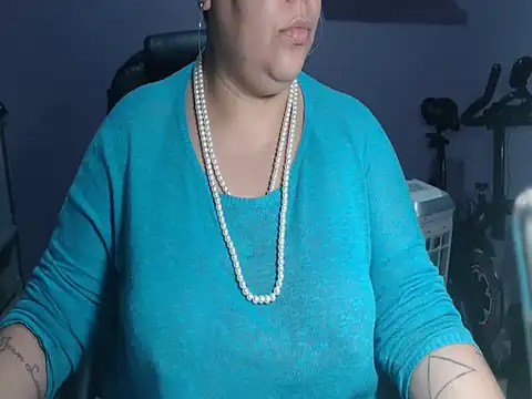 June Osborne online show from June 2, 10:44 pm