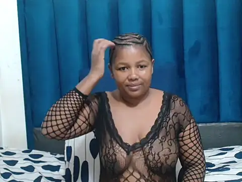 Mellowkittyyellow online show from June 5, 5:52 pm