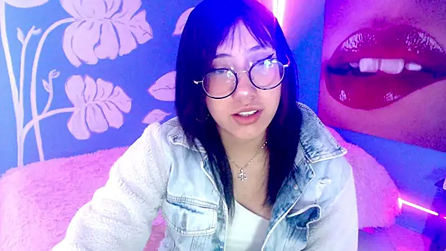 eli doll online show from June 18, 11:15 am