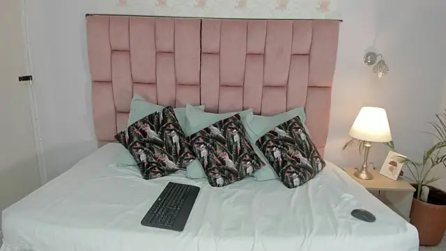 felisiacooper online show from June 27, 12:55 pm