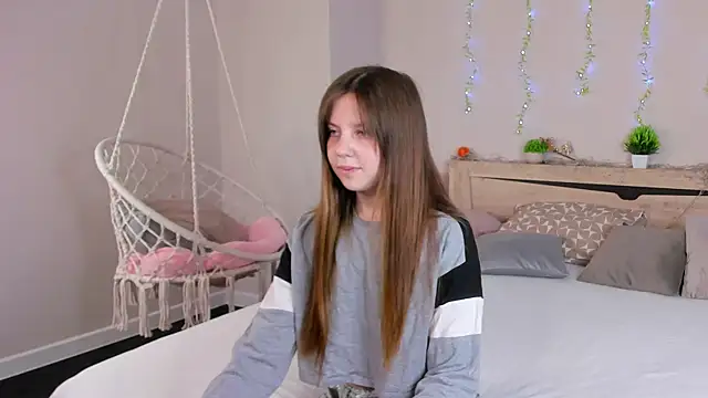 Violeta Paul online show from June 25, 9:24 am