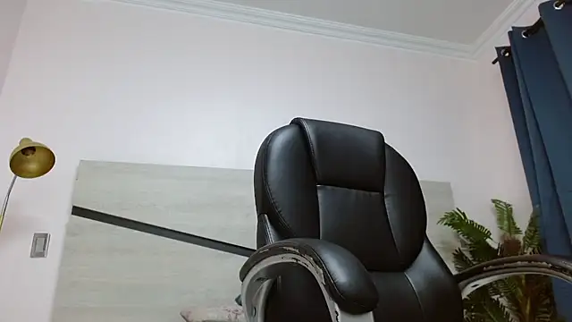 amara sanchez online show from July 15, 1:27 pm