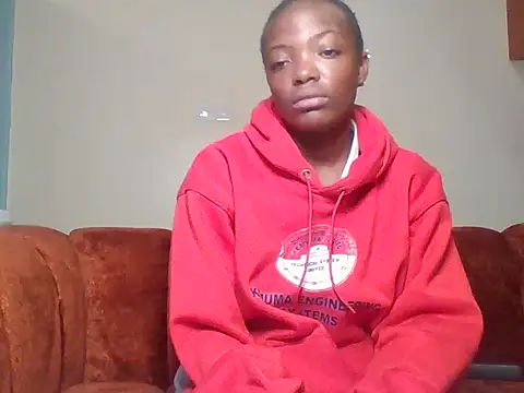 SassySyren online show from June 3, 11:44 am