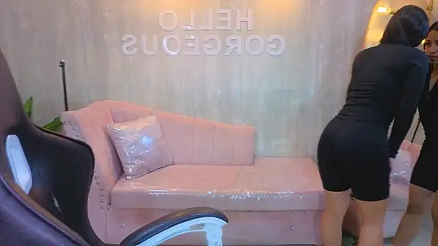 lia x a online show from July 9, 1:24 pm