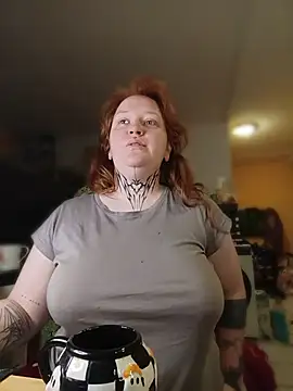 CURVYSAKURA online show from June 25, 10:11 pm