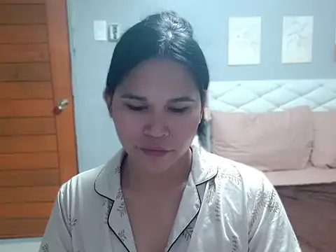 AlianaFord online show from June 16, 1:34 pm