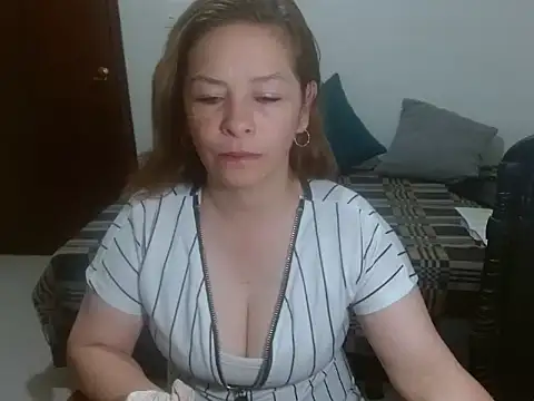 Chiquisexy1 online show from June 22, 10:07 pm