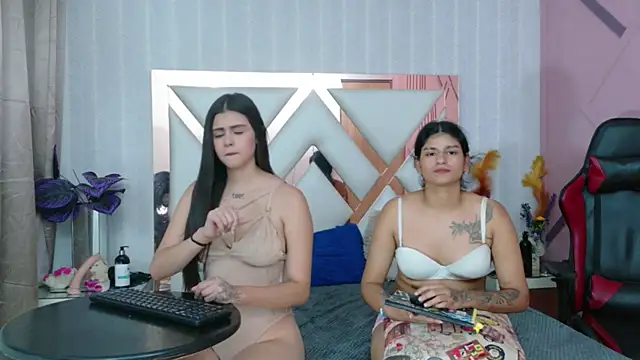 DulceANDchanell online show from June 22, 3:25 am