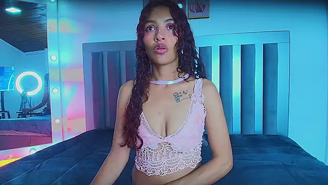 Aylin valerie online show from July 7, 7:38 pm