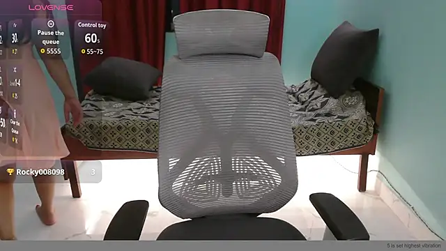 hey rhea online show from June 18, 6:02 pm