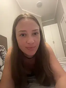 BellaXRoses online show from June 11, 8:44 am
