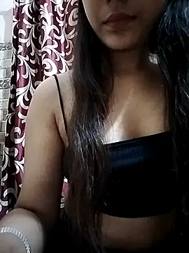 CuteShaluX online show from August 7, 8:38 pm
