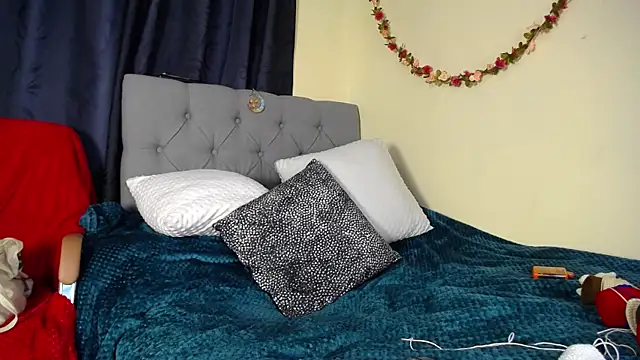 ivi queen online show from July 12, 1:06 am