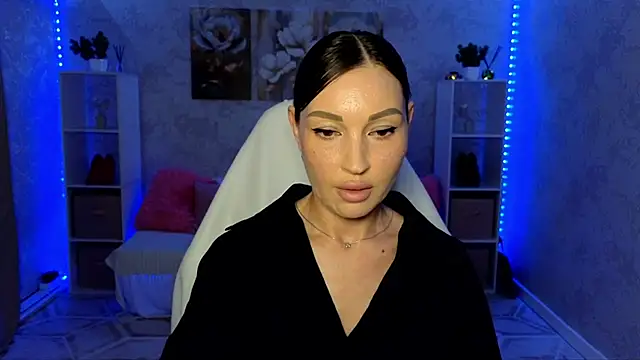 NikoleMills online show from July 6, 7:57 am