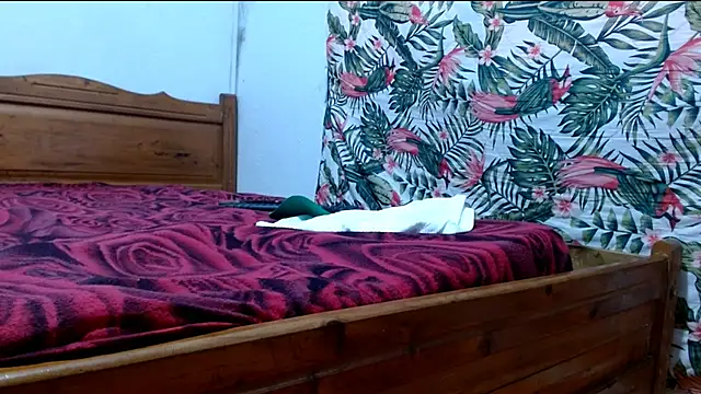 mia19small online show from June 23, 5:55 pm