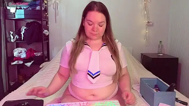 SweetMilli  online show from June 27, 2:01 am