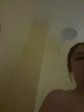 julybri online show from June 12, 11:02 pm