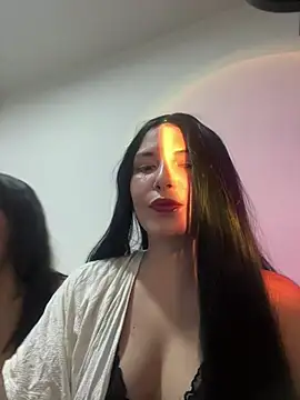 julybri online show from June 11, 2:11 am