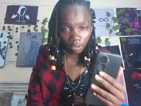 cutegyal1 online show from July 7, 7:56 am
