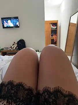 NiaBeurette online show from June 22, 3:22 am