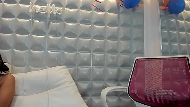 Ashly Lennox online show from June 19, 9:24 am