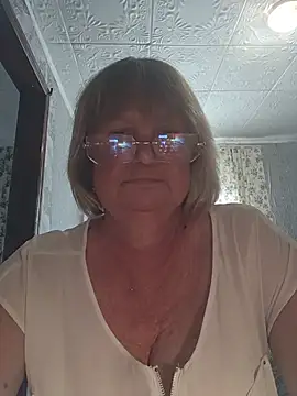 MilashkaCutie50 online show from June 25, 5:23 am