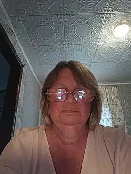 MilashkaCutie50 online show from July 13, 3:51 am